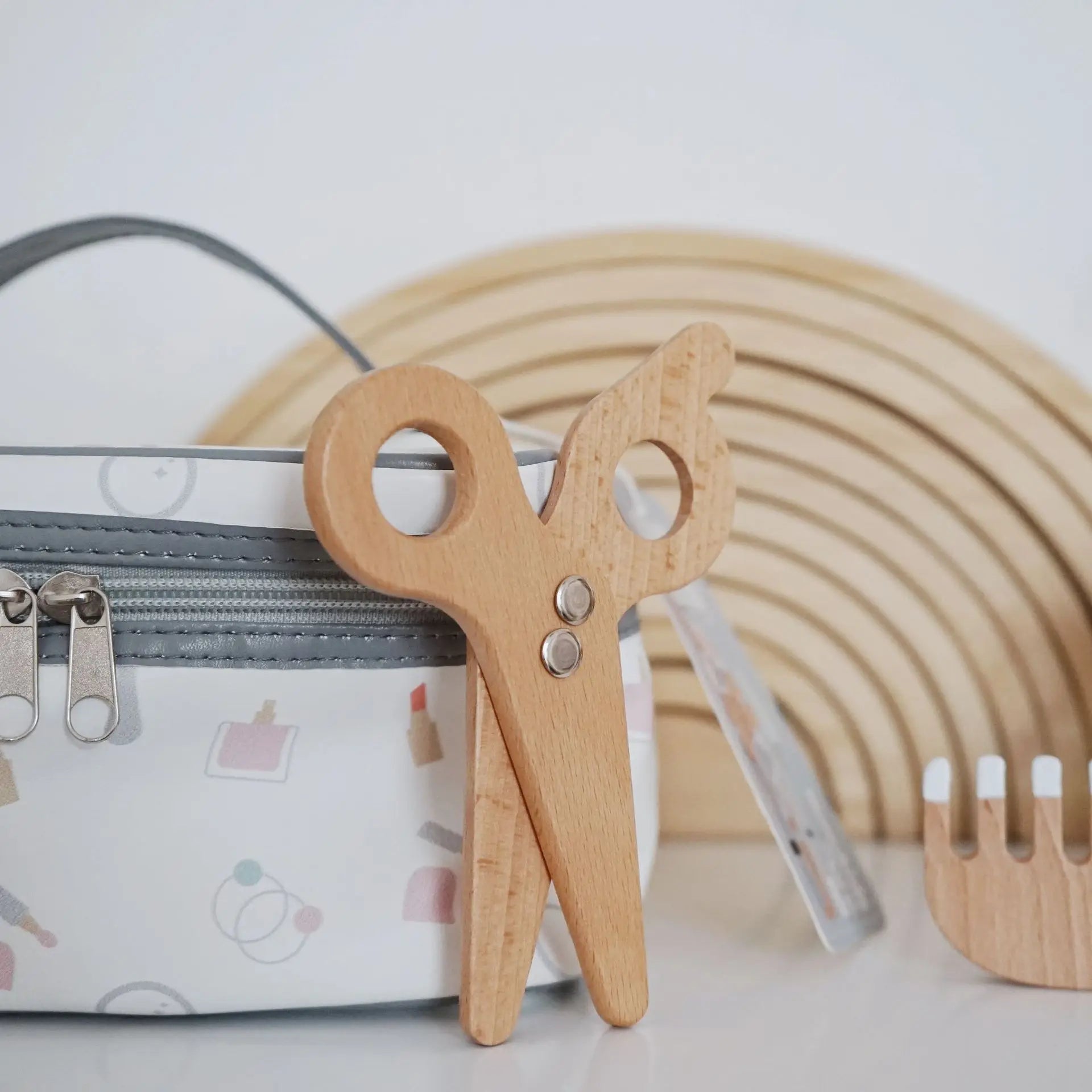 Set de Maquillaje y Peluquería de Madera